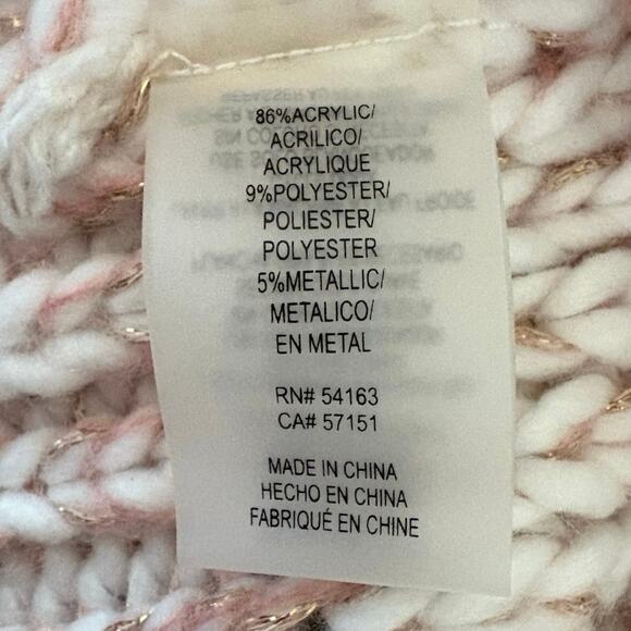 Black Rivet White Light Peach Knit Pom Beanie - Picture 3 of 4